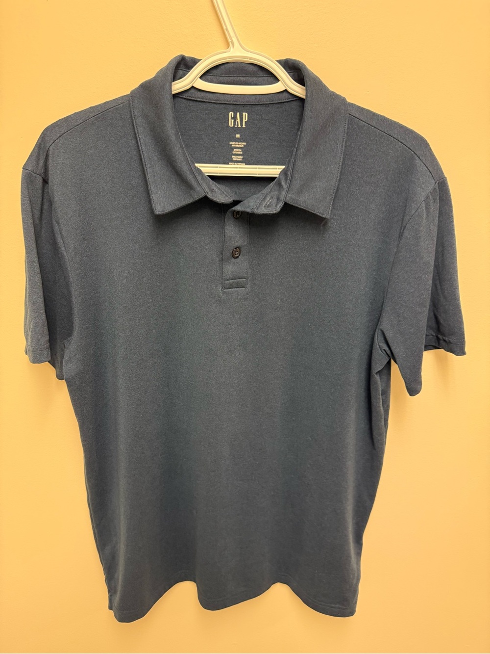 GAP Men’s Navy Performance Polo Shirt Medium Moisture Wicking Stretch